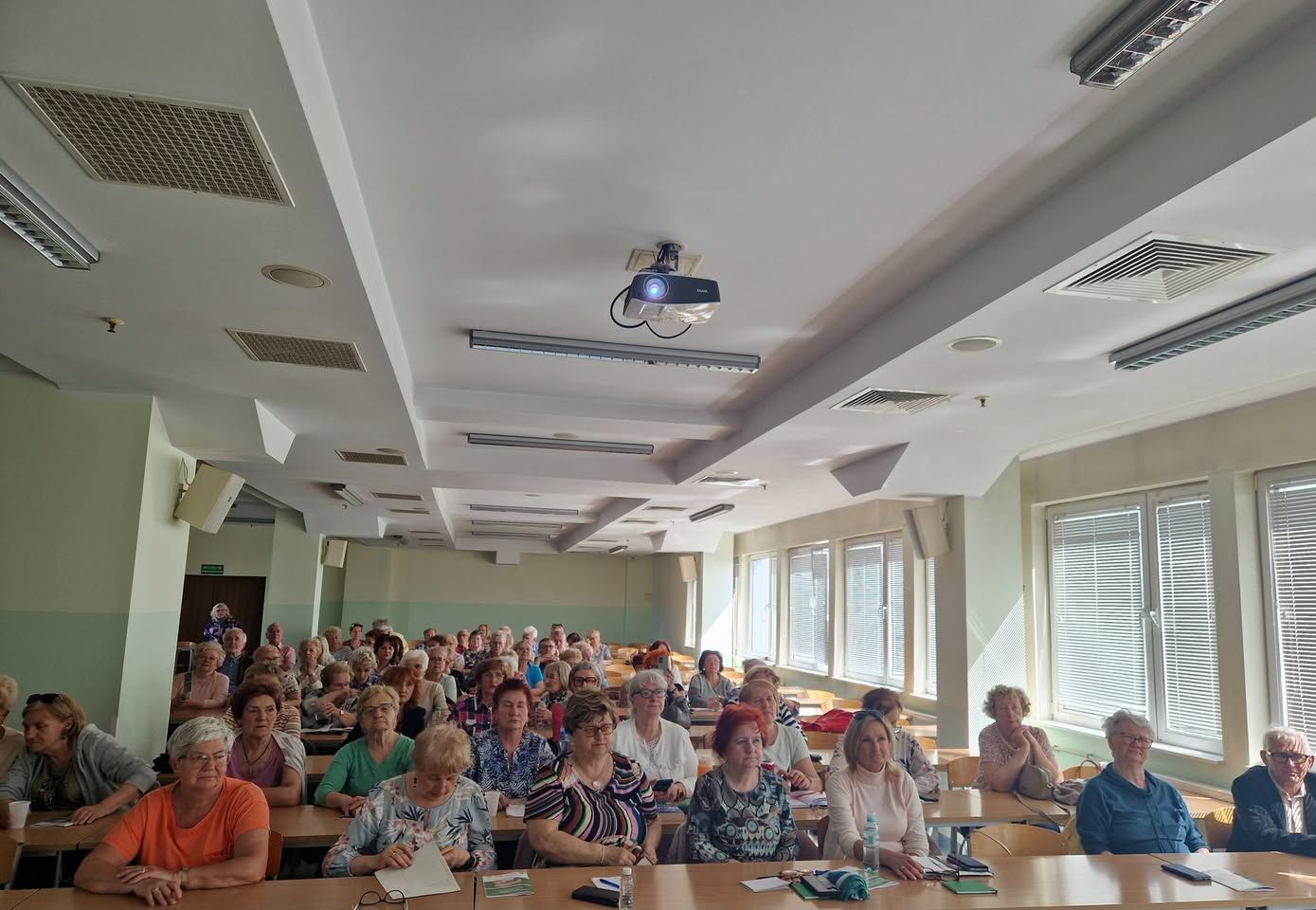 Kolejny wykład dla seniorów w ramach projektu  „Sztuczna inteligencja dla