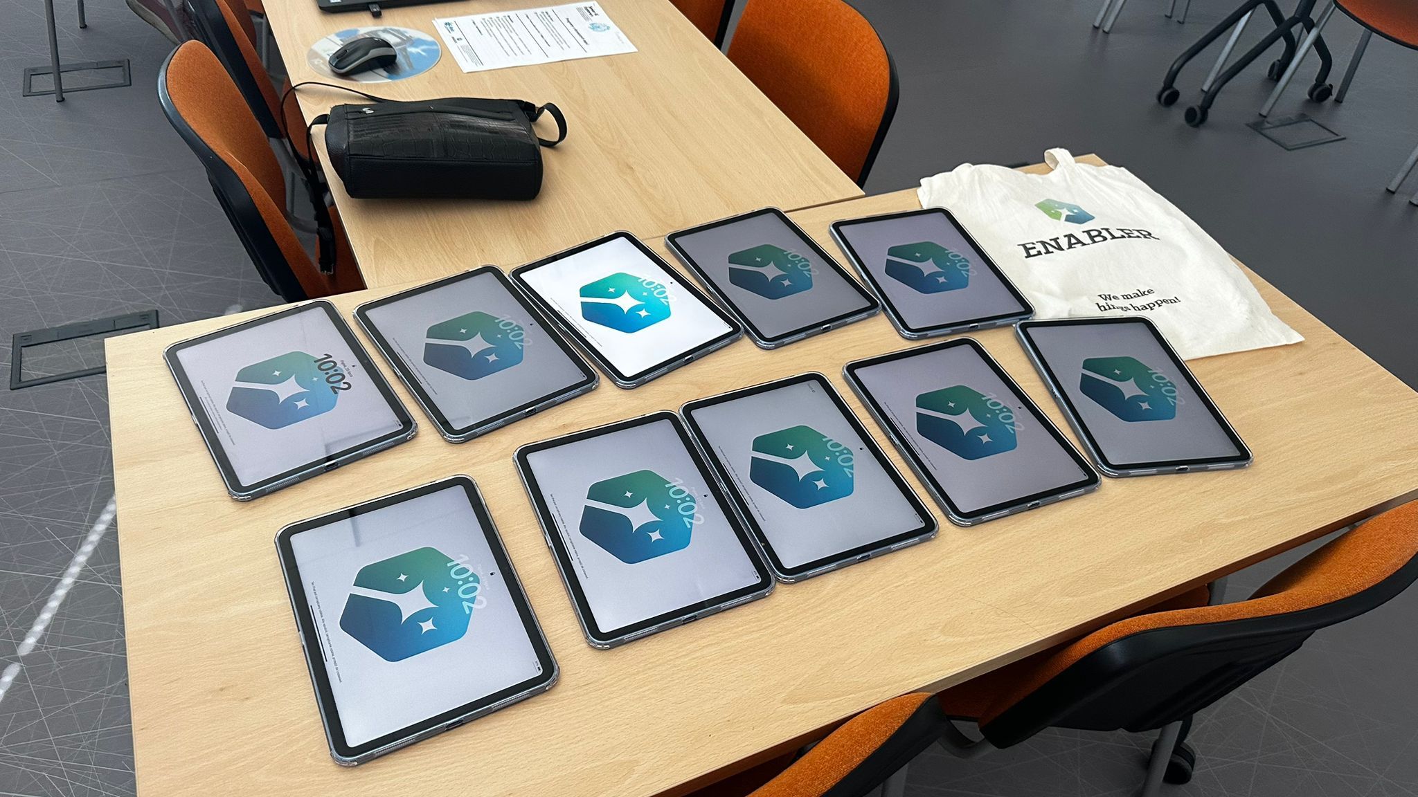 Seniorzy z Redy digitalizują z AI – kolejne warsztaty za nami!